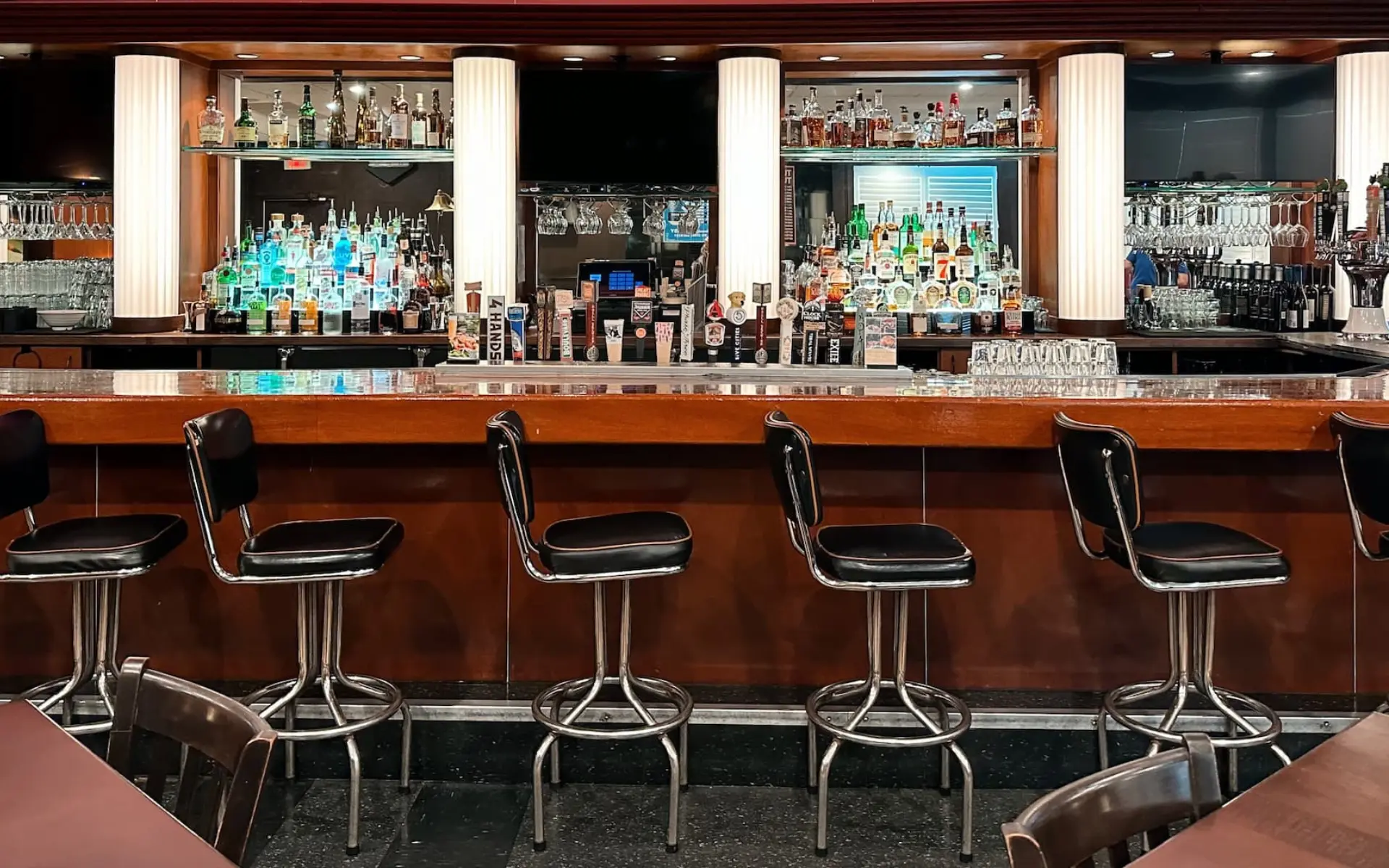 Reds Alehouse North Liberty, Iowa | No Crap On Tap